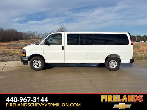 Certified 2025 Chevrolet Express 3500 LS image 6