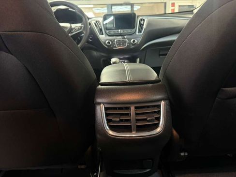 Used 2025 Chevrolet Malibu LT image 21