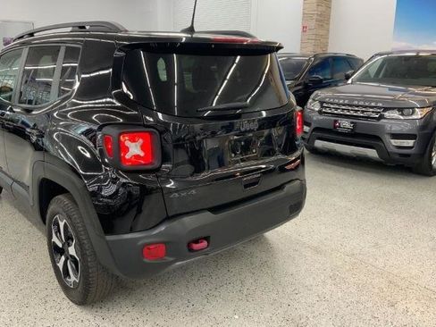 Used 2019 Jeep Renegade Trailhawk image 38