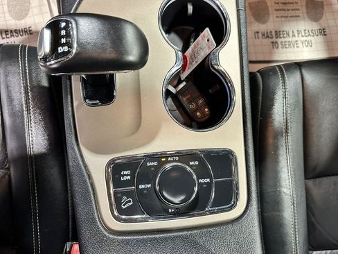 Used 2015 Jeep Grand Cherokee Limited AWD/4WD image 18