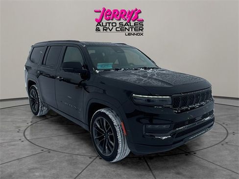 Used 2025 Jeep Grand Wagoneer Series III w/ Rear Seat Video Group 1 image 19