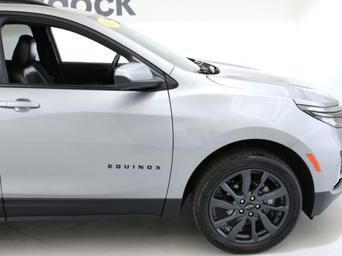 Used 2023 Chevrolet Equinox RS AWD/4WD image 7