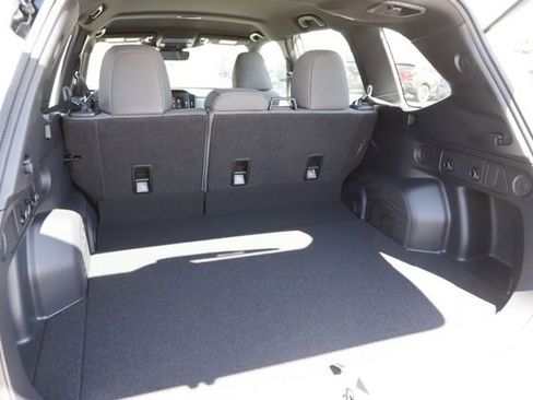 New 2026 Subaru Forester AWD/4WD image 5