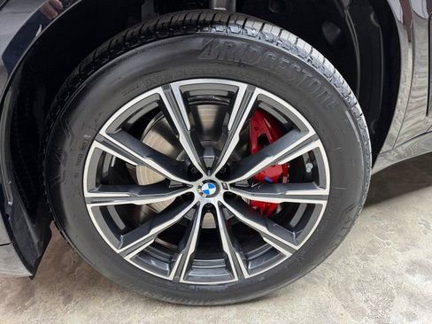 Used 2026 BMW X5 xDrive40i w/ M Sport Package AWD/4WD image 28