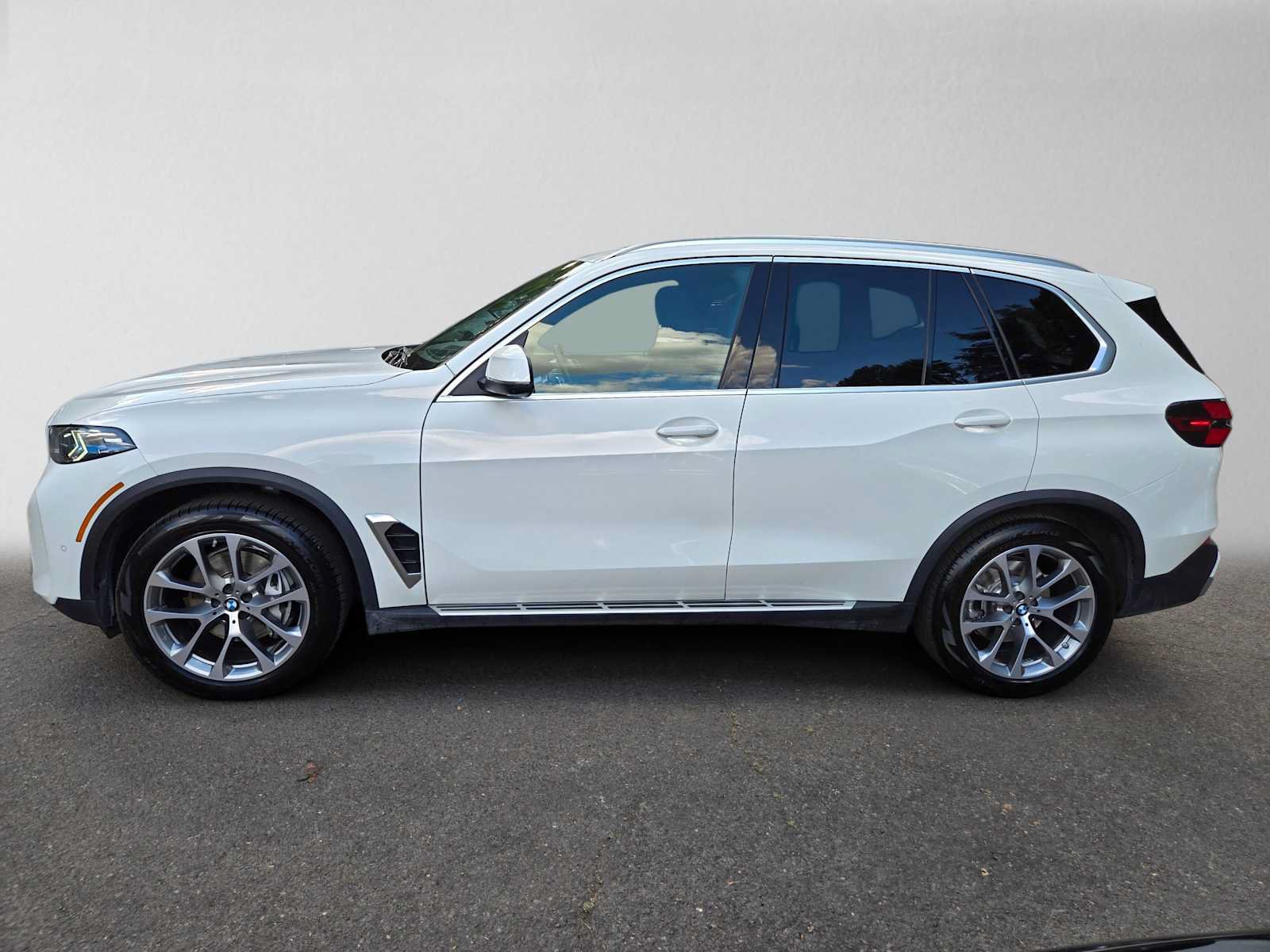 Used 2026 BMW X5 xDrive40i AWD/4WD image 6