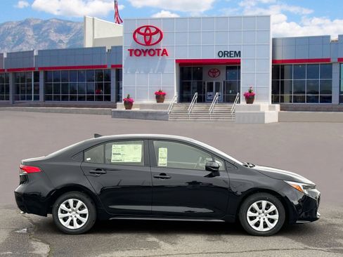 Used 2026 Toyota Corolla LE FWD image 6