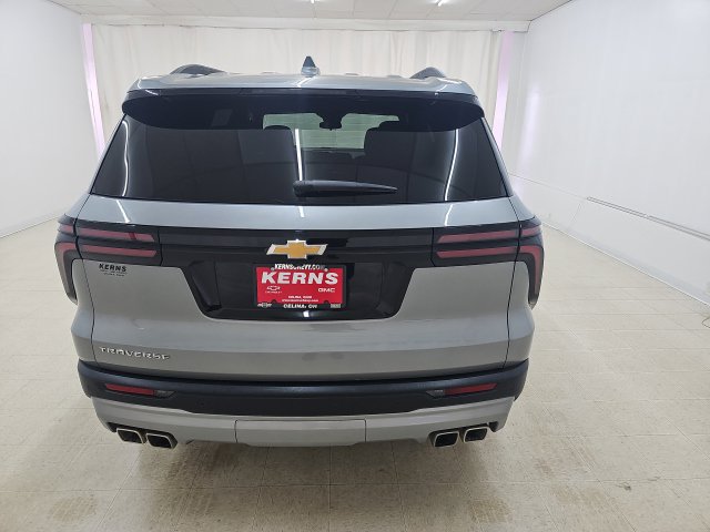 Used 2026 Chevrolet Traverse LT FWD image 19
