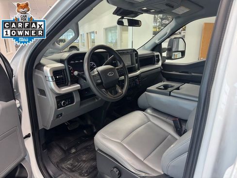 Used 2024 Ford F250 XL AWD/4WD image 2