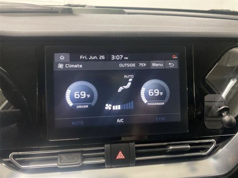 Used 2020 Kia Niro EX FWD image 20
