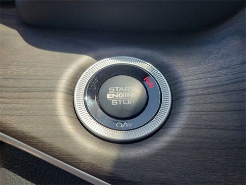 New 2025 Jeep Grand Cherokee L Limited w/ Luxury Tech Group II image 29