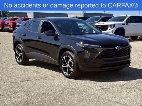 Used 2024 Chevrolet Trax RS w/ Driver Confidence Package FWD image 8