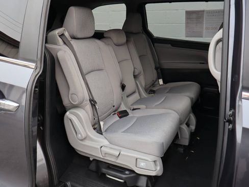 Used 2022 Honda Odyssey EX image 5