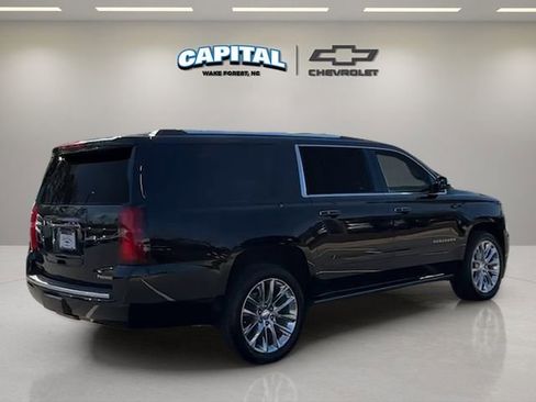 Used 2019 Chevrolet Suburban Premier w/ Premier Plus Edition image 5