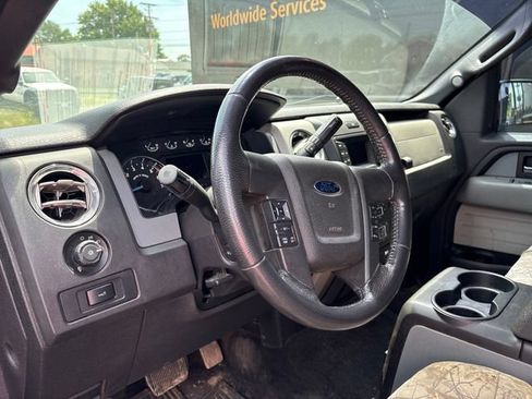Used 2014 Ford F150 XLT w/ Equipment Group 302A Luxury AWD/4WD image 8