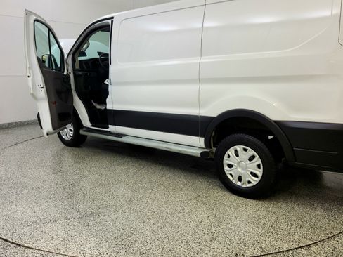 Used 2024 Ford Transit 250 Low Roof w/ Exterior Upgrade Package RWD image 11