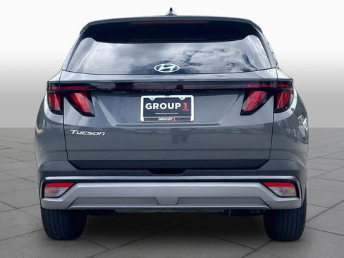Used 2025 Hyundai Tucson SE FWD image 5