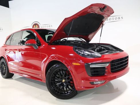 Used 2016 Porsche Cayenne GTS AWD/4WD image 72