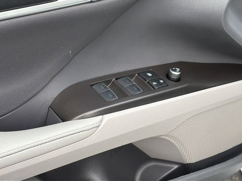 Used 2022 Toyota Camry XSE image 22