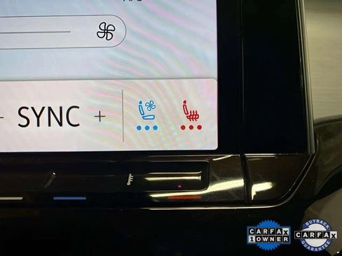 Used 2025 Volkswagen Atlas Cross Sport SE w/ Black Wheel Package image 49