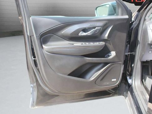 Used 2019 GMC Terrain SLT w/ Preferred Package image 17