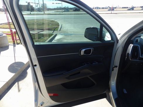 New 2026 Kia Sorento S image 10