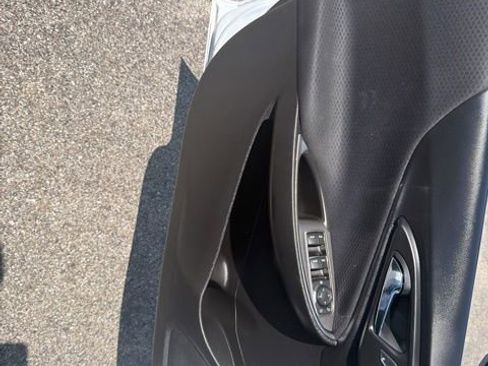 Used 2016 Chevrolet Malibu LT w/ Driver Confidence Package image 10