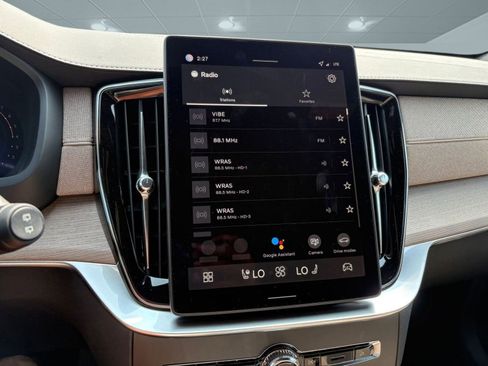 New 2026 Volvo XC90 B5 Plus image 28