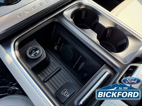 New 2027 Ford Expedition Platinum AWD/4WD image 17