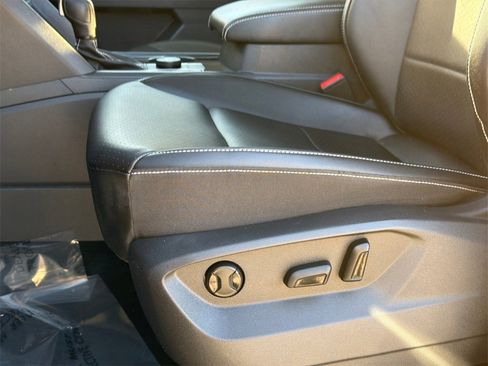 Used 2022 Volkswagen Atlas SE w/ Panoramic Sunroof Package image 17