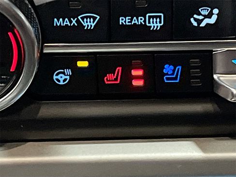 Used 2024 Ford Expedition Max Limited image 21