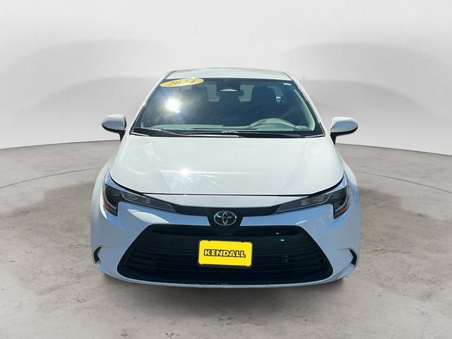 Certified 2024 Toyota Corolla LE FWD image 2
