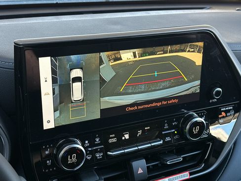 New 2026 Toyota Highlander Limited AWD/4WD image 22