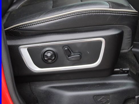 Used 2019 RAM 1500 Laramie AWD/4WD image 20