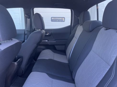 Used 2023 Toyota Tacoma TRD Sport image 26