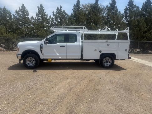 New 2026 Ford F350 XL w/ XL Chrome Package AWD/4WD image 3