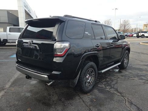 Used 2019 Toyota 4Runner TRD Off-Road image 8