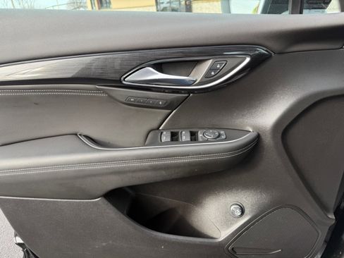 Used 2023 Buick Envision Essence w/ Sport Touring Package image 34