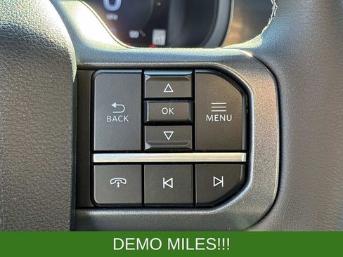 Used 2025 Ford F150 Lariat AWD/4WD image 28