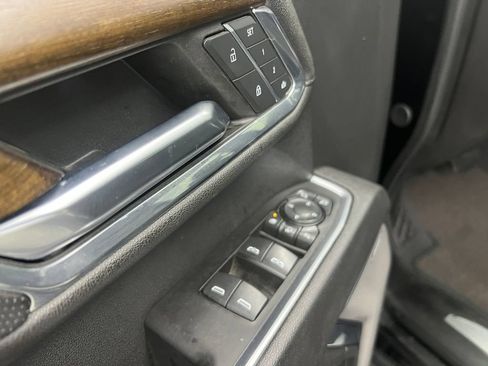 Used 2024 Chevrolet Silverado 3500 High Country w/ High Country Premium Package AWD/4WD image 11