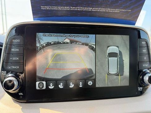 Used 2020 Hyundai Santa Fe Limited AWD/4WD image 17