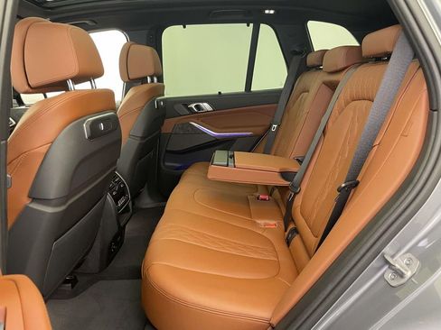 Used 2025 BMW X5 M60i w/ Climate Comfort Package AWD/4WD image 15