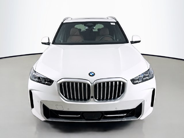 Used 2026 BMW X5 xDrive40i w/ Premium Package AWD/4WD image 2