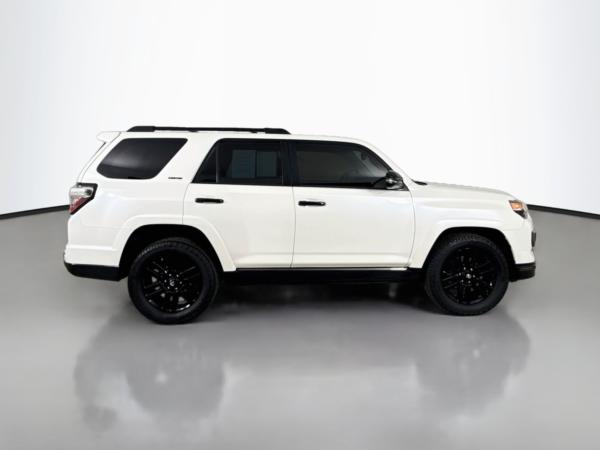 Certified 2019 Toyota 4Runner Limited AWD/4WD image 9