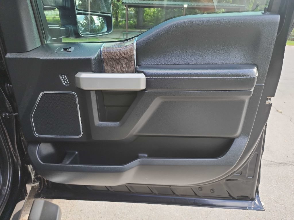 Used 2019 Ford F350 Lariat w/ Lariat Ultimate Package AWD/4WD image 40