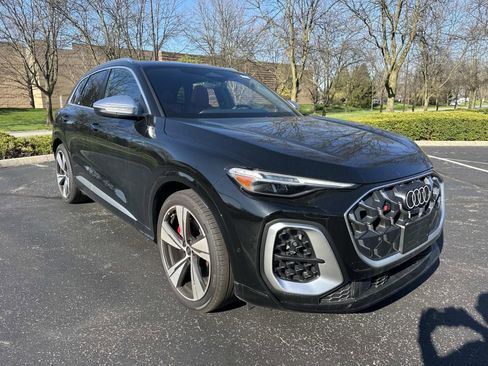 New 2025 Audi SQ5 Premium Plus AWD/4WD image 3