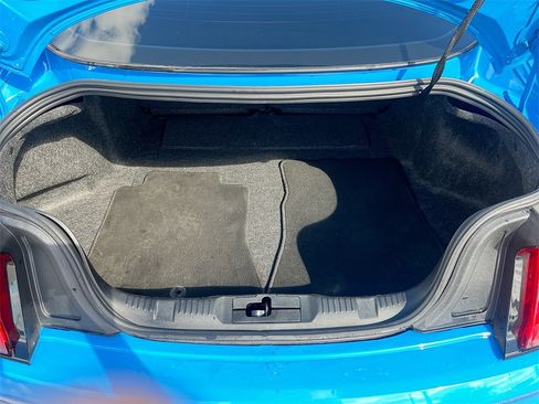 Used 2022 Ford Mustang GT image 23