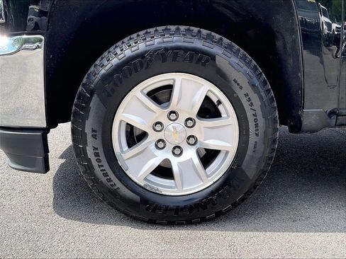 Used 2018 Chevrolet Silverado 1500 LT w/ All Star Edition AWD/4WD image 22