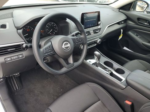 New 2025 Nissan Altima 2.5 S image 11