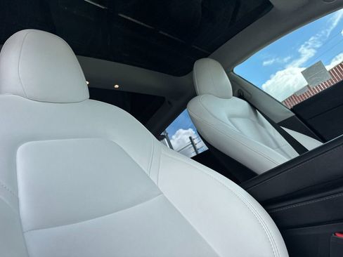 Used 2022 Tesla Model 3 RWD image 15