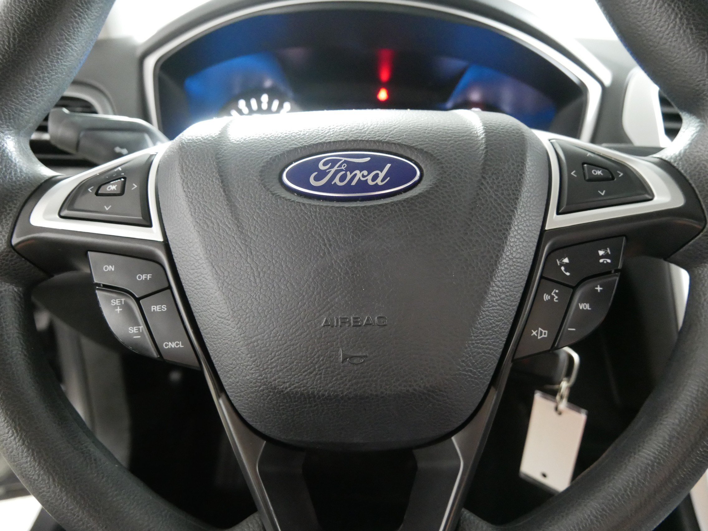 Used 2013 Ford Fusion SE FWD image 25